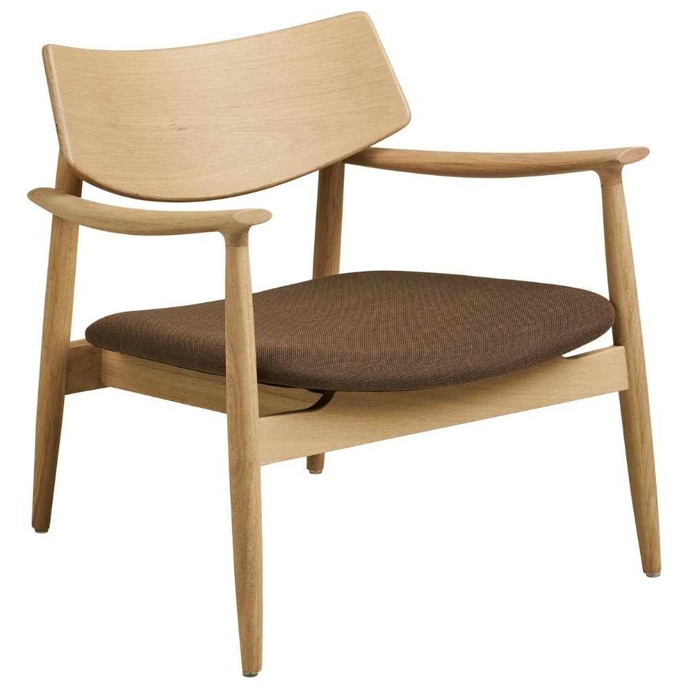 Nordic Living Hnědé dubové křeslo Olivera