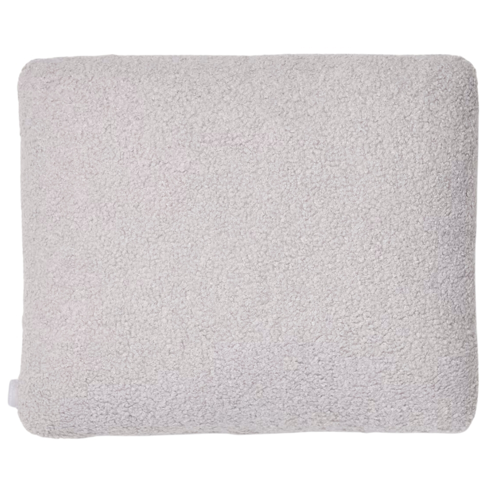 Kave Home Šedý bouclé polštář Martina 36 x 47 cm